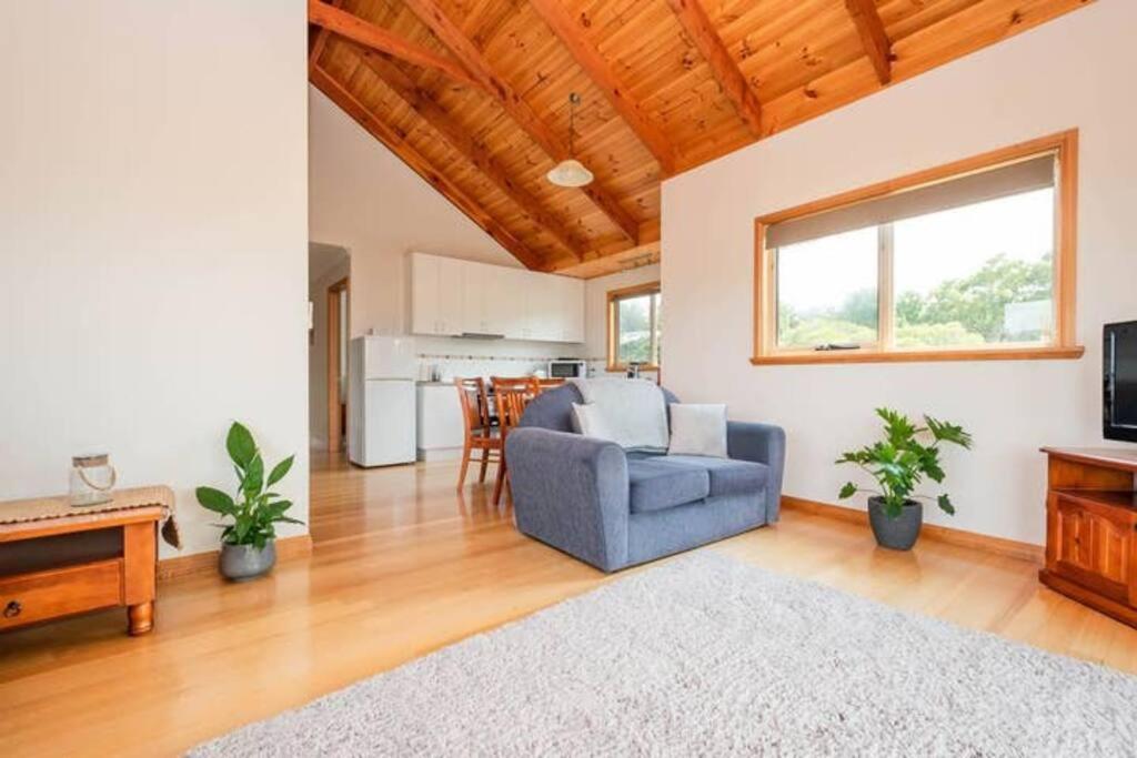 Private 2 Bedroom Cabin Retreat Legana Bagian luar foto